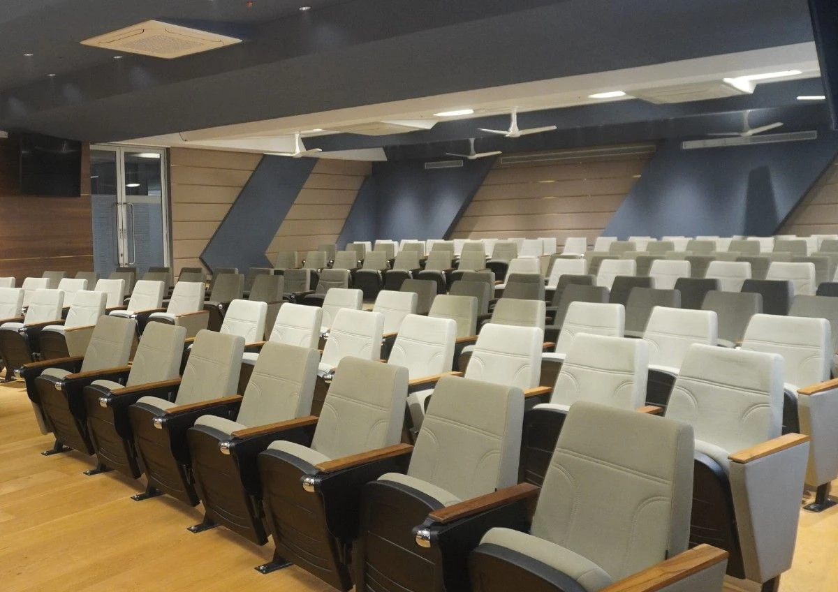 Auditorium 8