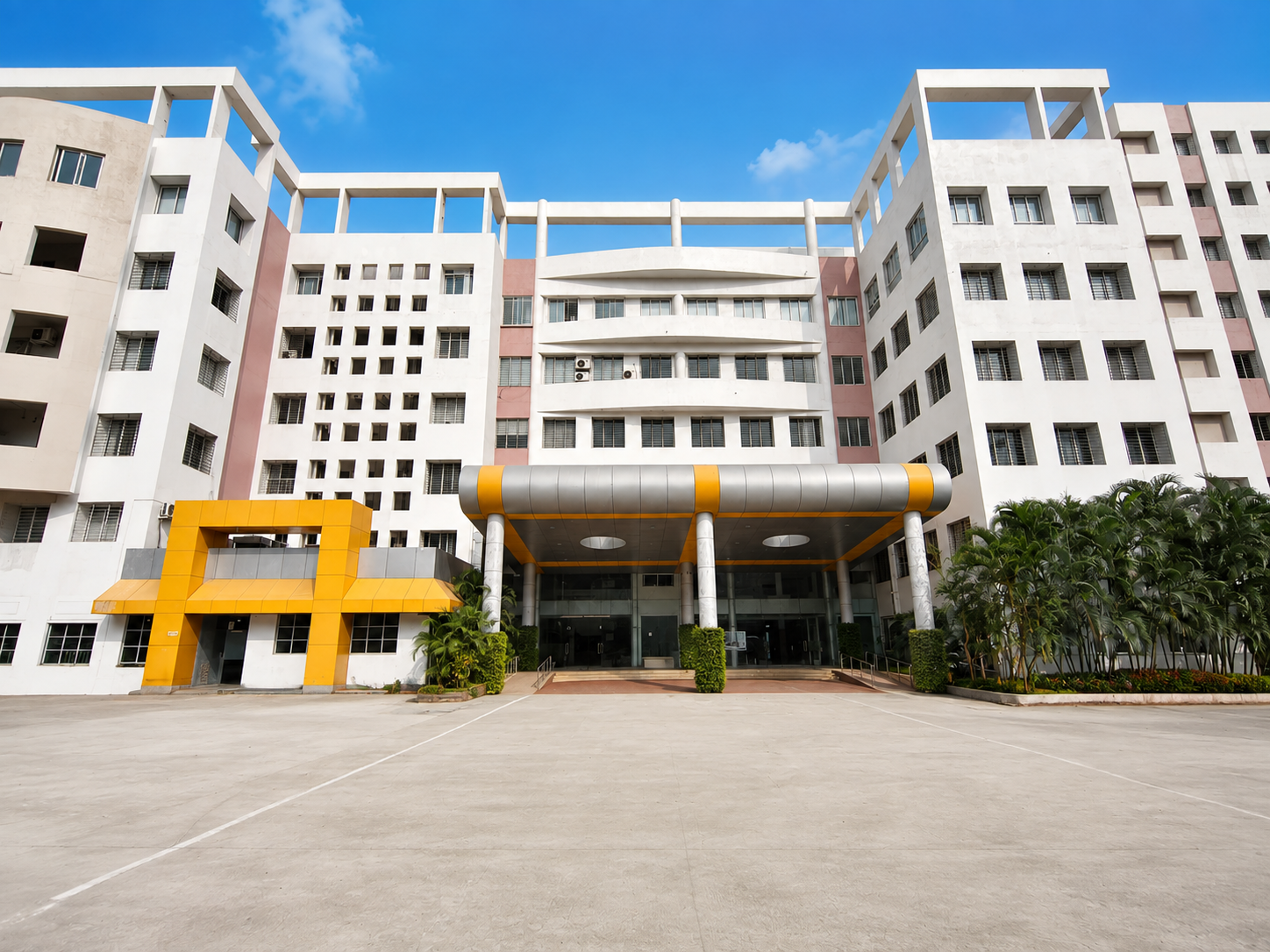 Step into an Extraordinary Campus